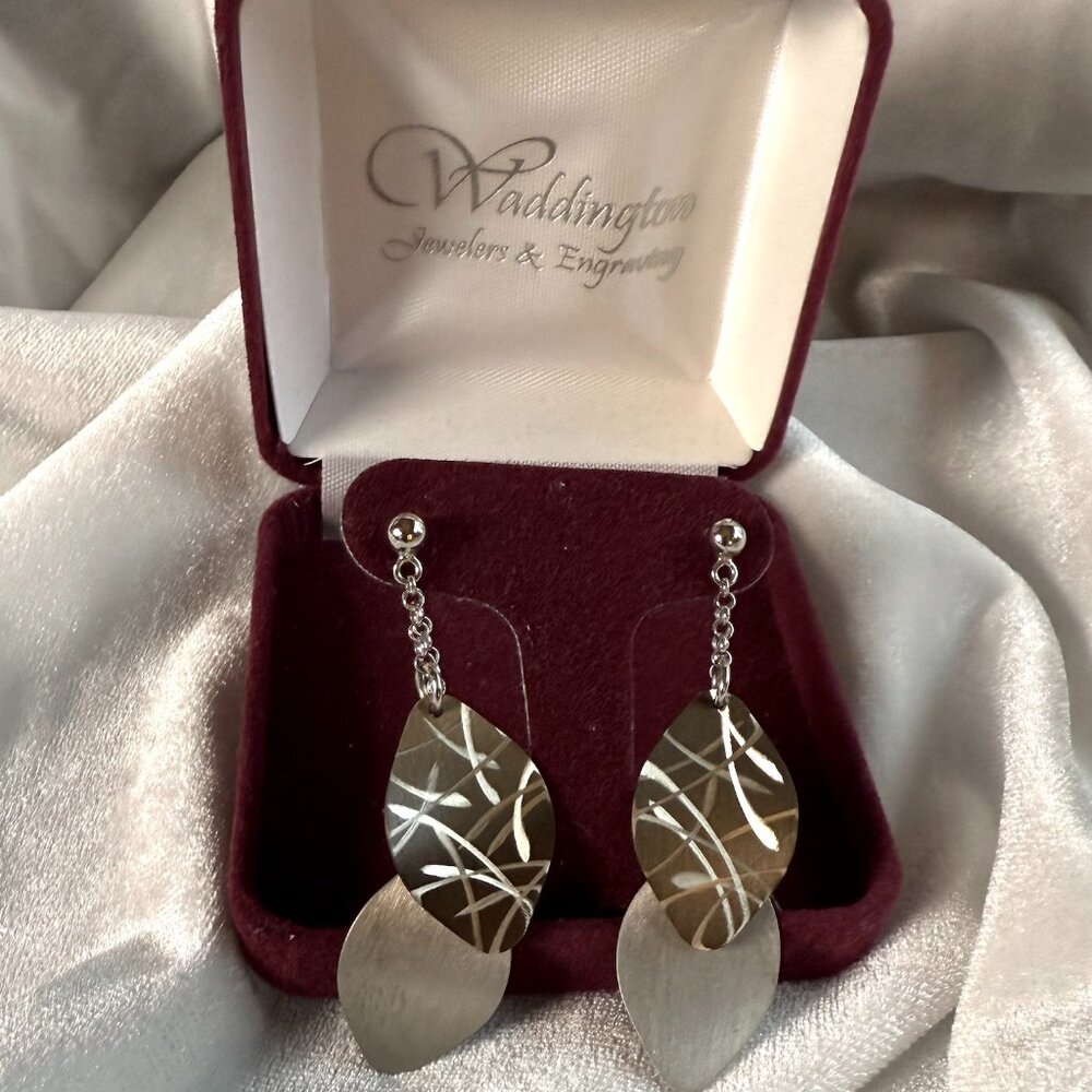 Vintage Dangling Earrings